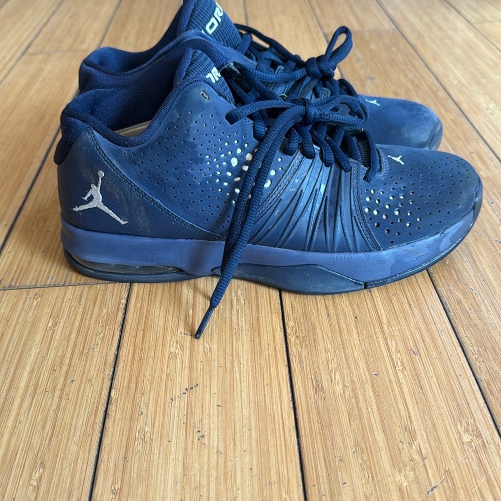 Jordan Navy Blue Athletic Sneakers EUC